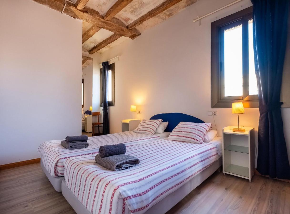 Apartamentos El Pintor Барселона Екстер'єр фото