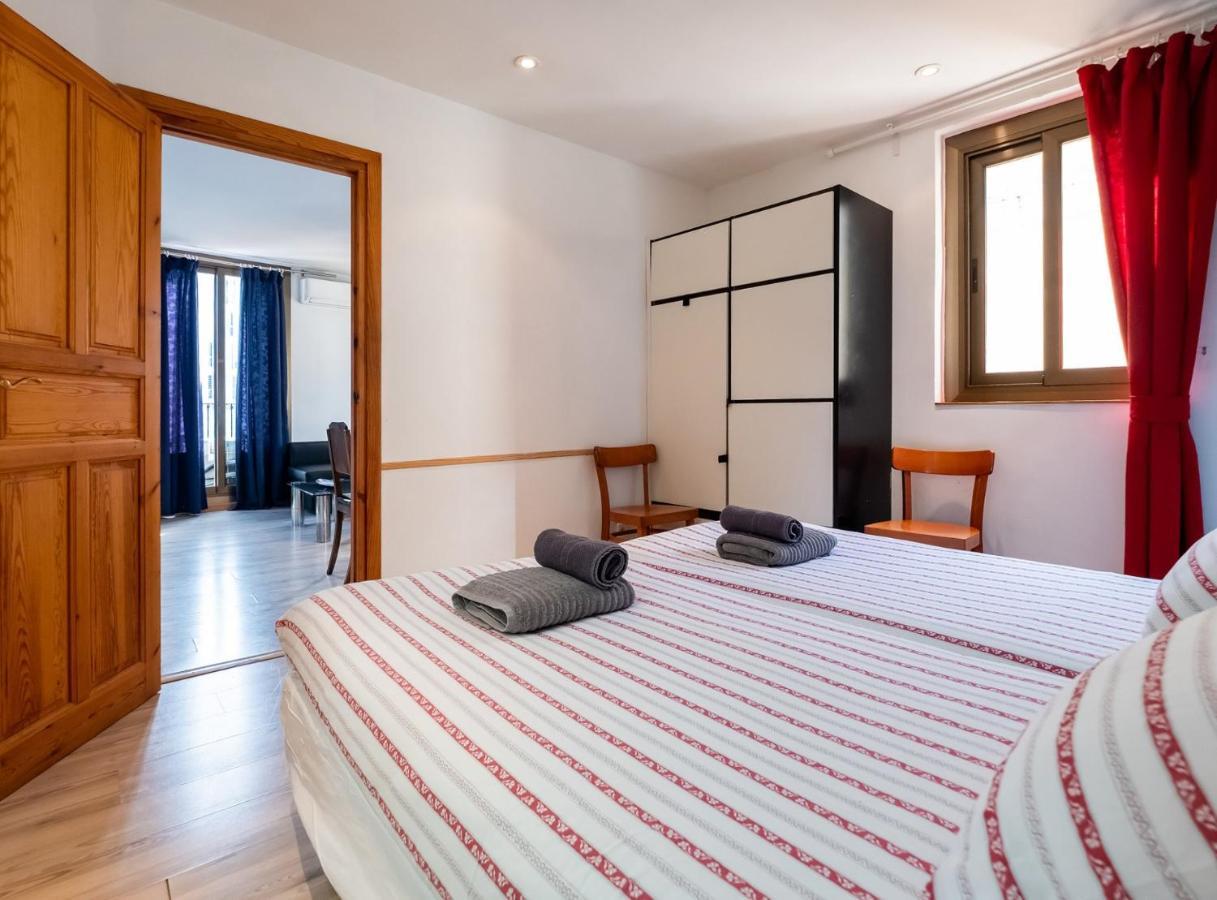 Apartamentos El Pintor Барселона Екстер'єр фото